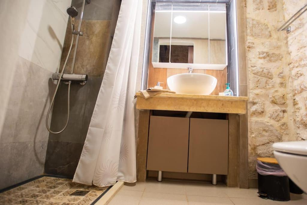 Appartamento Petra Vori House Esterno foto